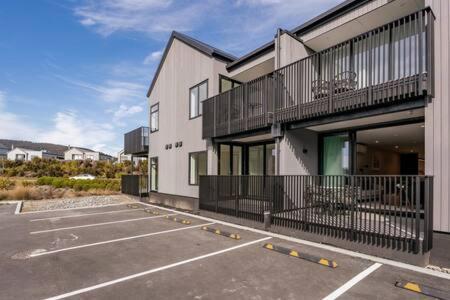 Alps Serenity Retreat - Wanaka Exterior photo