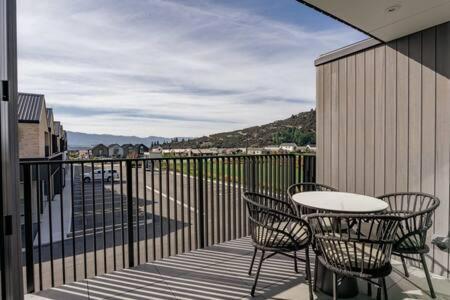 Alps Serenity Retreat - Wanaka Exterior photo