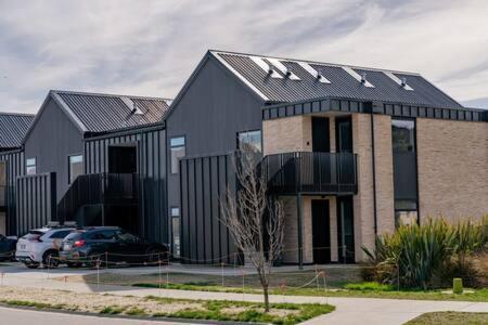 Alps Serenity Retreat - Wanaka Exterior photo